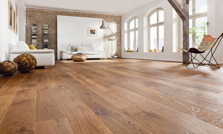 Suelo de madera maciza